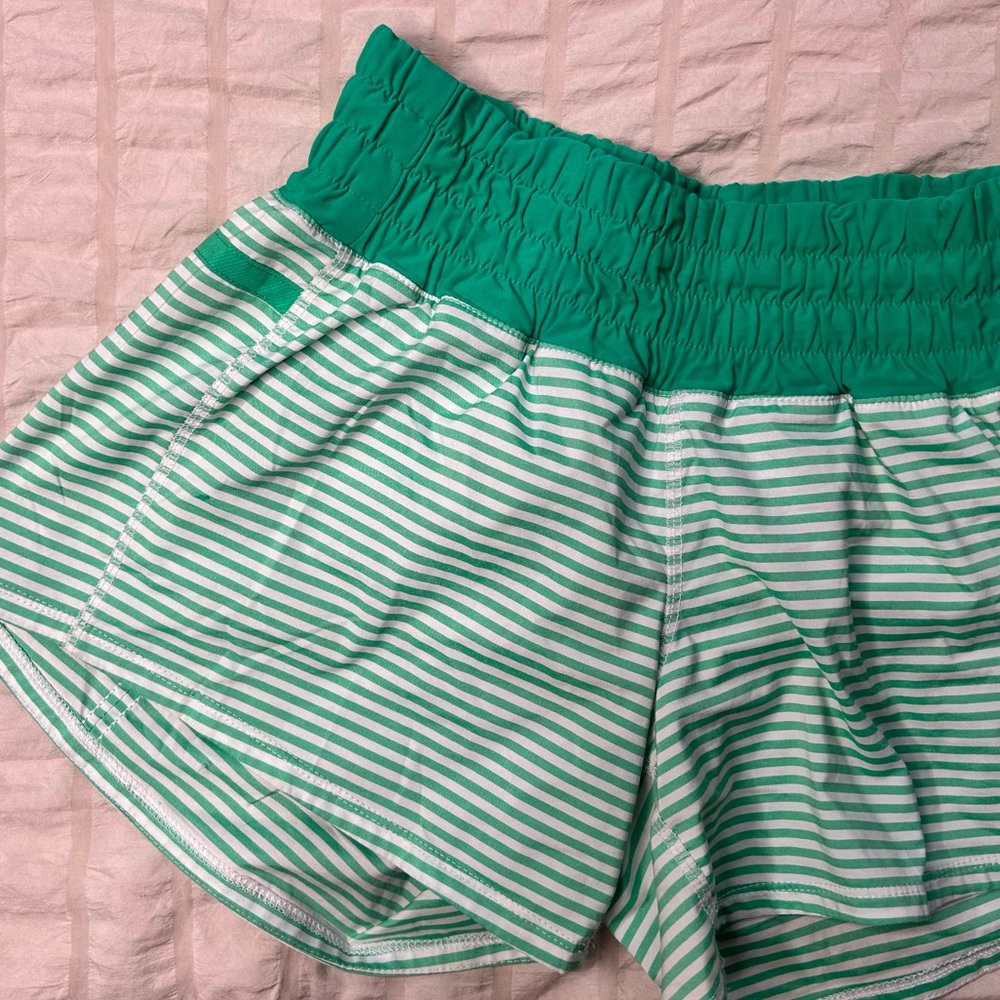 Lululemon Striped Green White Tracker Shorts V 4 | Size 4